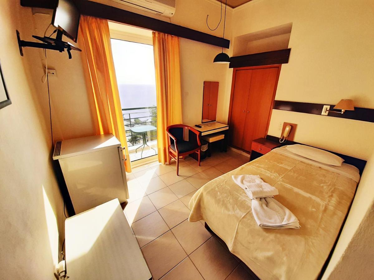 Mitho Hotel Spa Loutra Edipsou  ภายนอก รูปภาพ