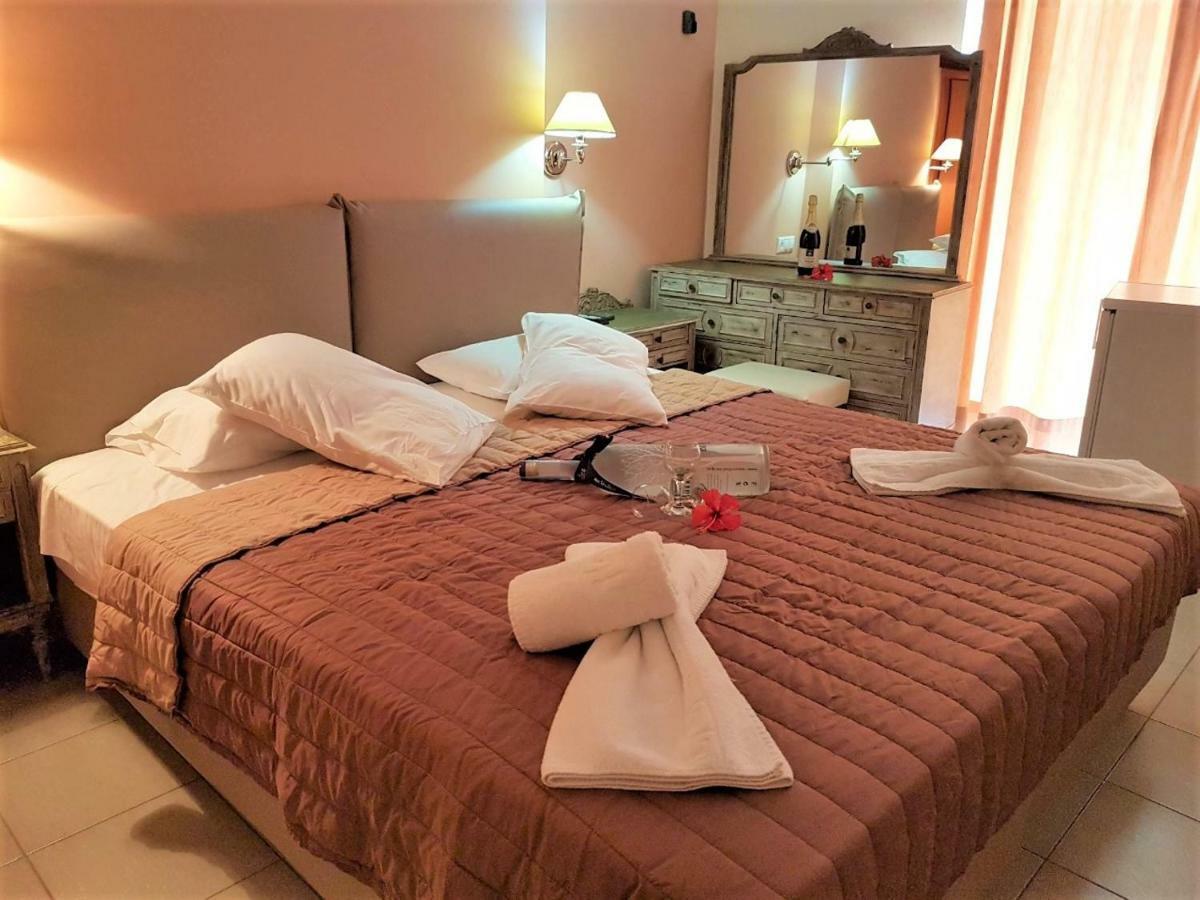 Mitho Hotel Spa Loutra Edipsou  ภายนอก รูปภาพ