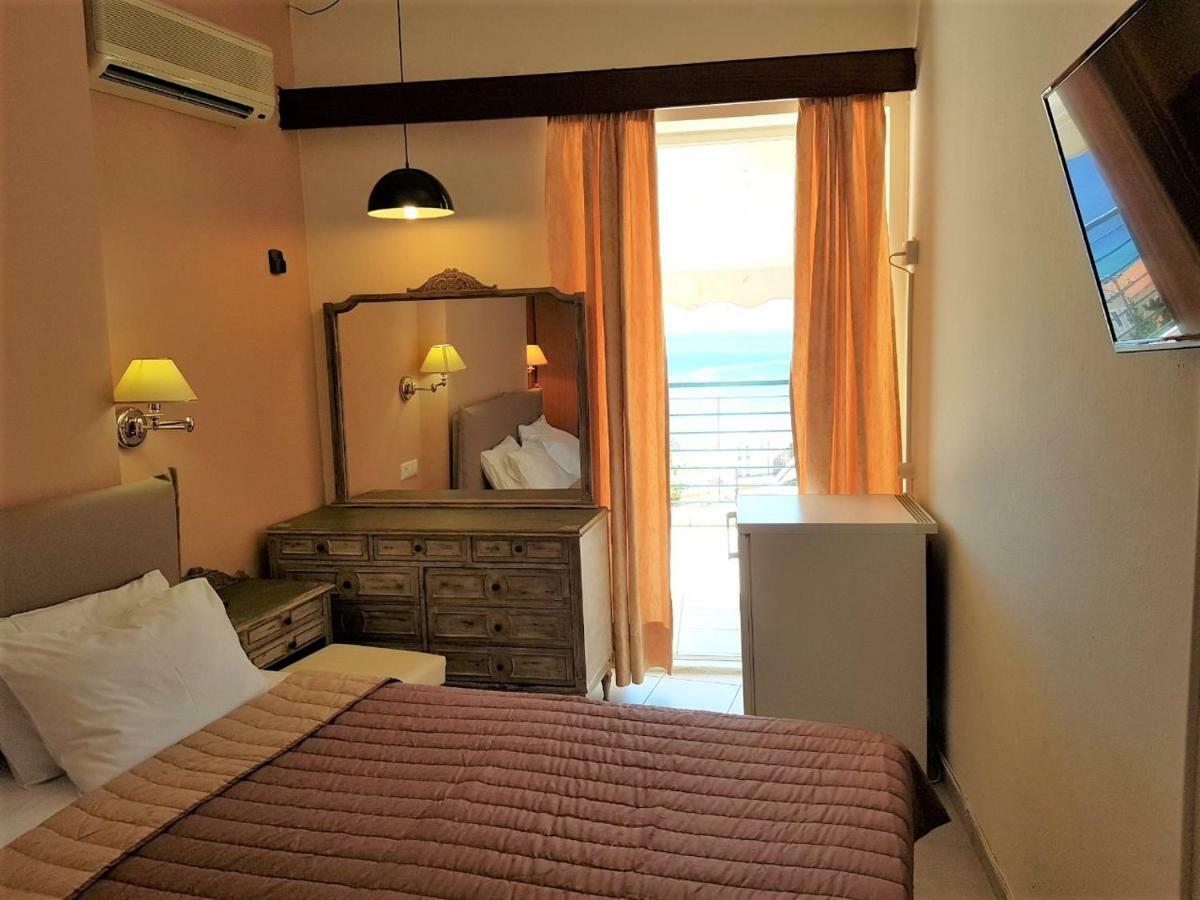 Mitho Hotel Spa Loutra Edipsou  ภายนอก รูปภาพ